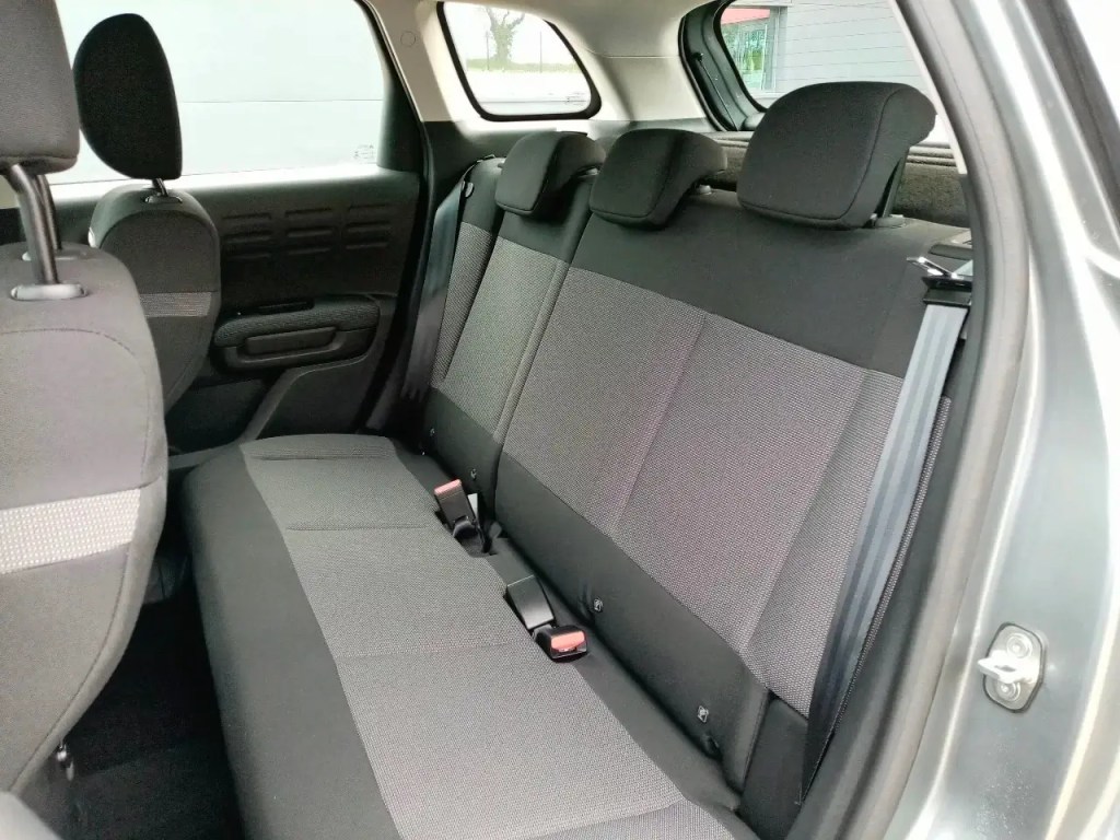 places arrière citroen C3 aircross