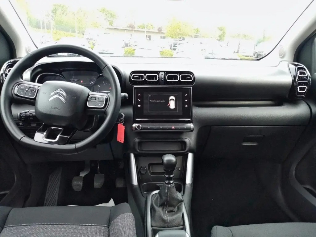 places avant citroen C3 aircross