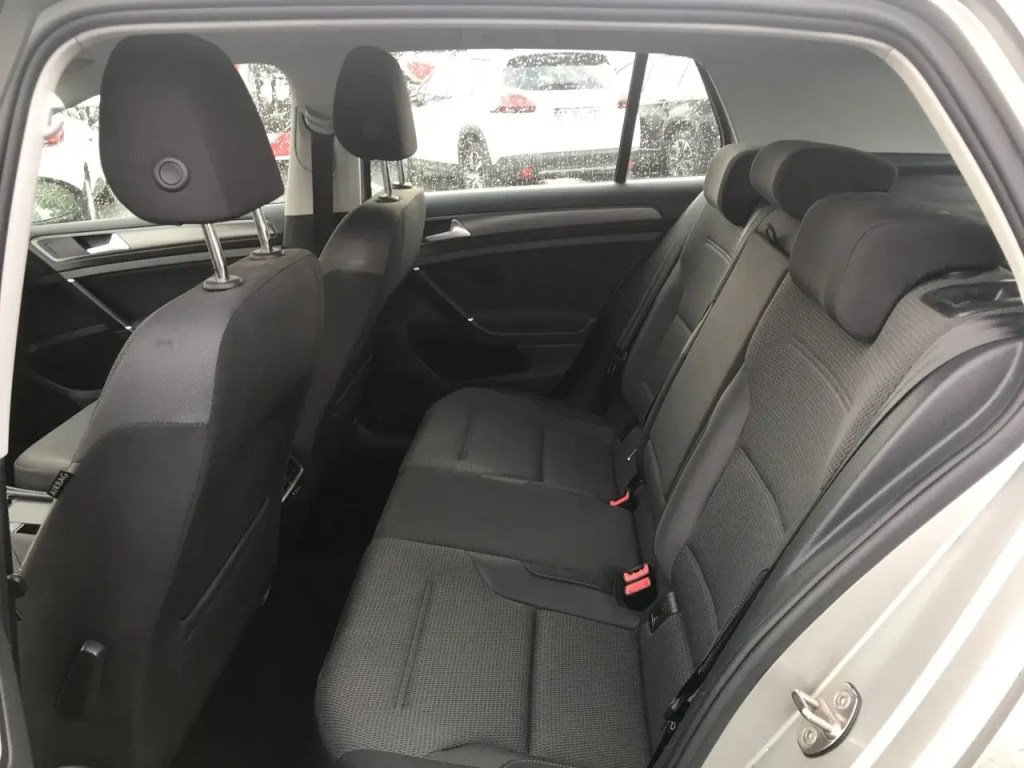 places arrière volkswagen golf