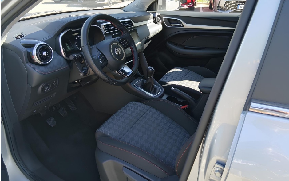 MG ZS – Image 7